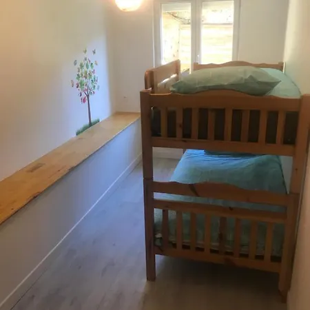 Les D'en Julio Nyaraló